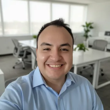 Kevin Cárdenas, fundador de Simplifika